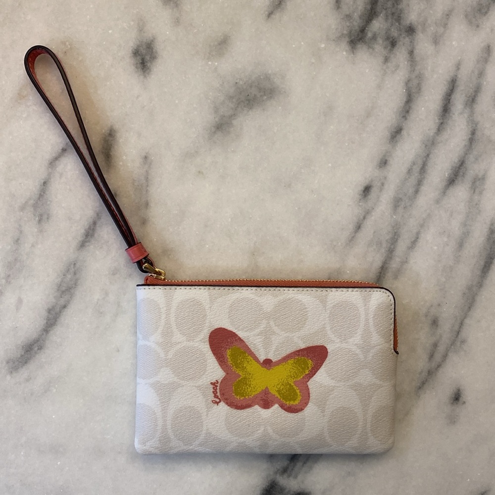 Coach butterfly 🦋 signature zip wristlet NWT AND ORIGINAL PACKAGING